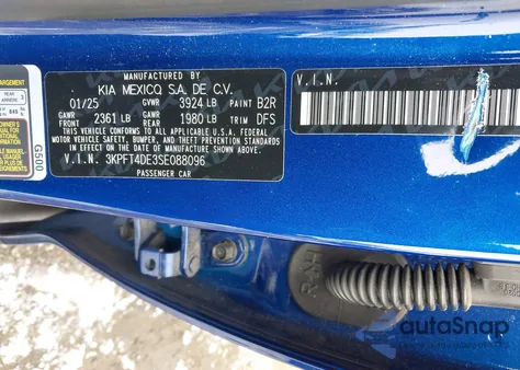 2025 Kia K4 Lxs z USA, uszkodzony, nr VIN 3KPFT4DE3SE088096